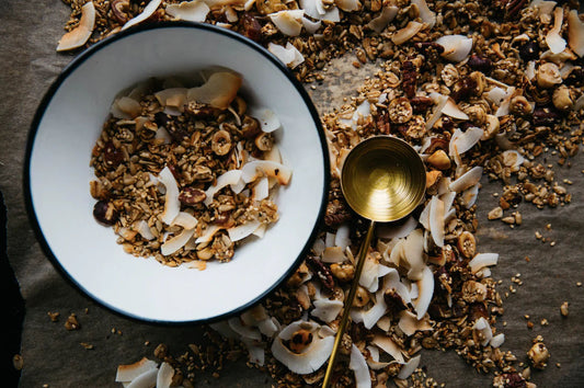 Pähkinä - karpalogranola